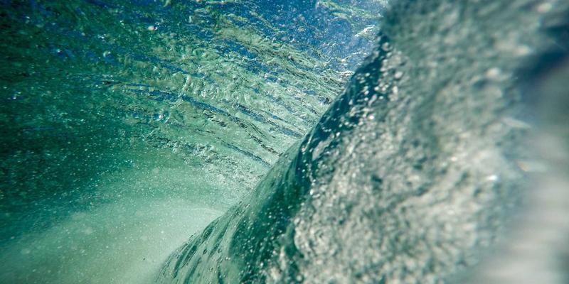 急急贝生活服务：家庭自来水管路深度清洗与水质检测，守护家人饮水健康