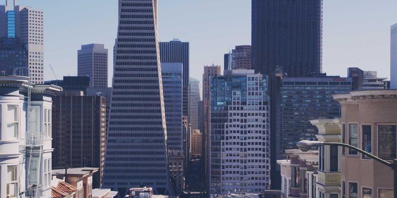 本地化学生课后接送与临时看护服务：双职工家庭的安心选择与资质考察指南